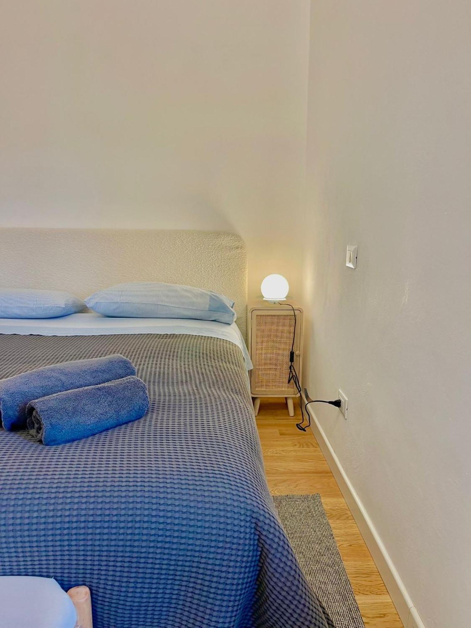 Susannas Lovely New Apartment Livorno Exteriör bild